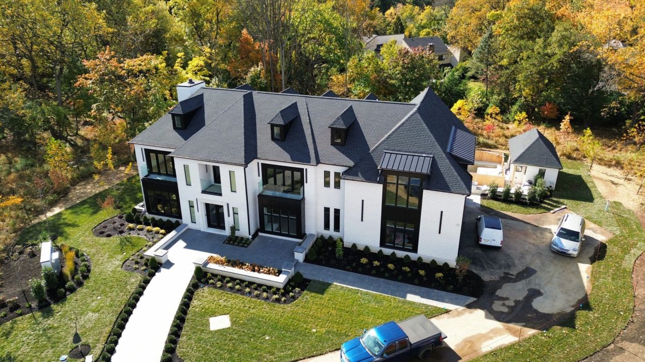Newly installed architectural shingle roofing system on a Somerset County home